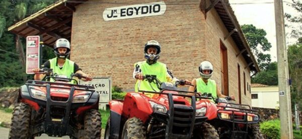 PASSEIO DE QUADRICICLO EM JOAQUIM EGÍDIO